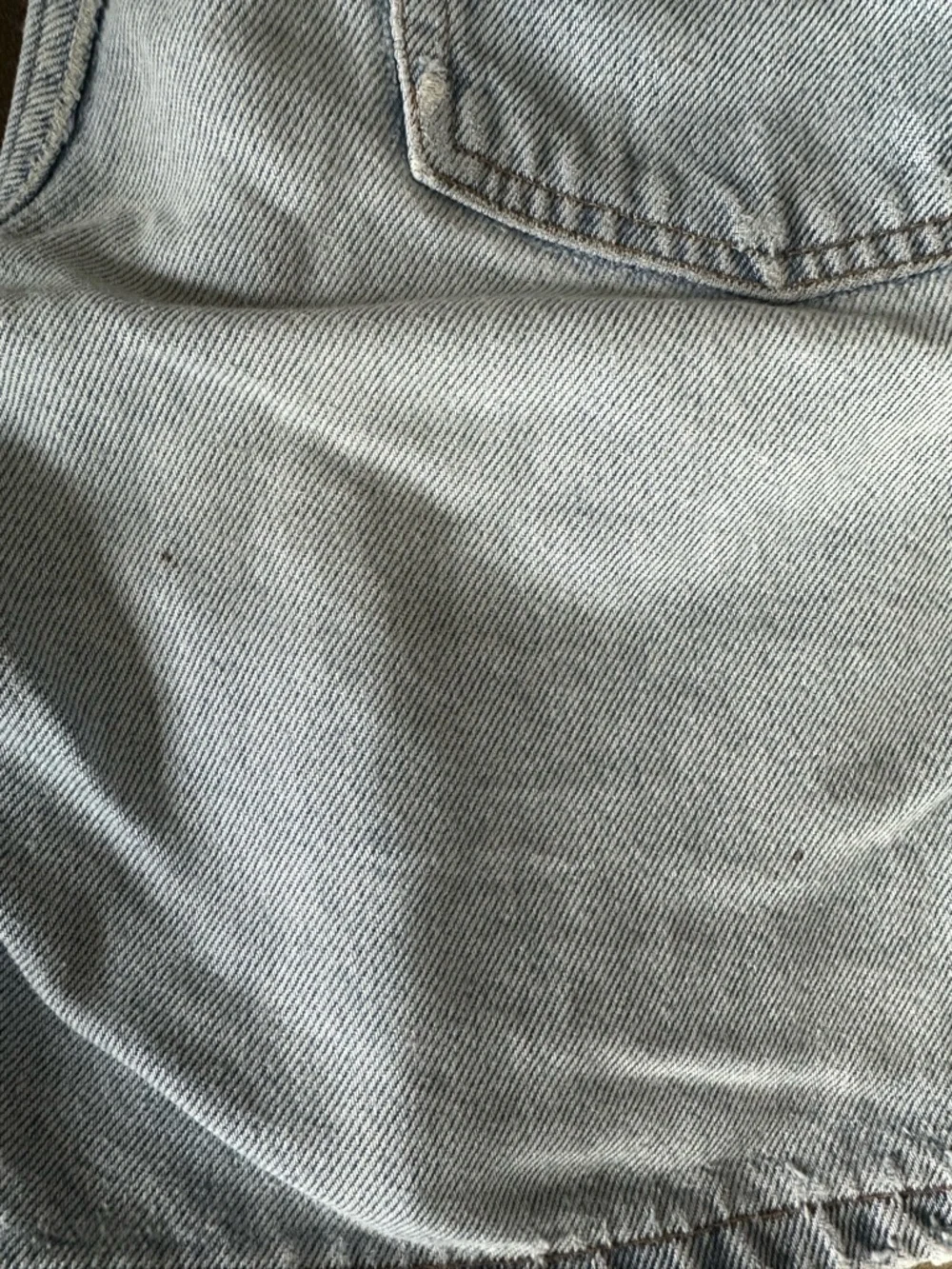 Levi's Light Wash Vintage Jean Short - Picture 6 of 6